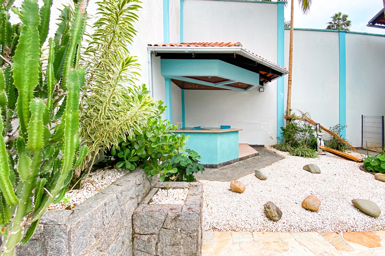 Casa à venda no bairro Velha: 