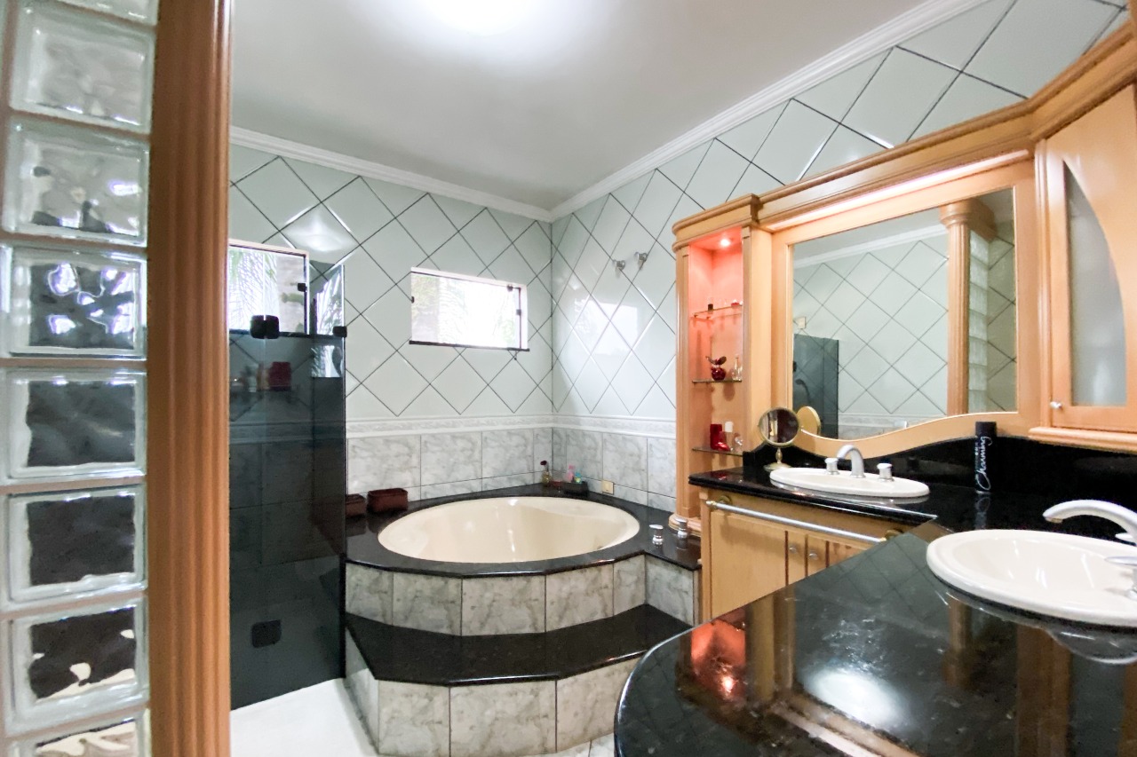 Casa à venda no bairro Velha: 