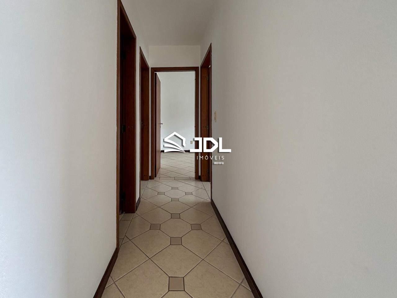 Apartamento à venda no bairro Ponta Aguda: 