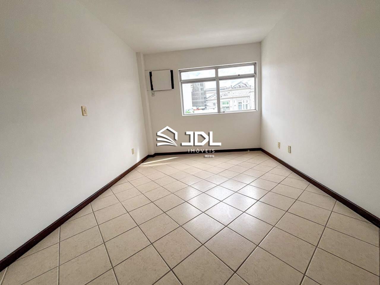 Apartamento à venda no bairro Ponta Aguda: 