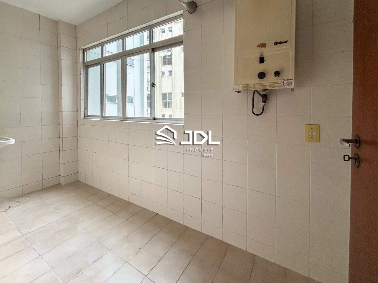 Apartamento à venda no bairro Ponta Aguda: 