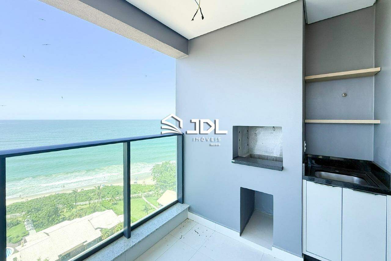 Apartamento à venda no bairro Praia de Armação do Itapocorói: 