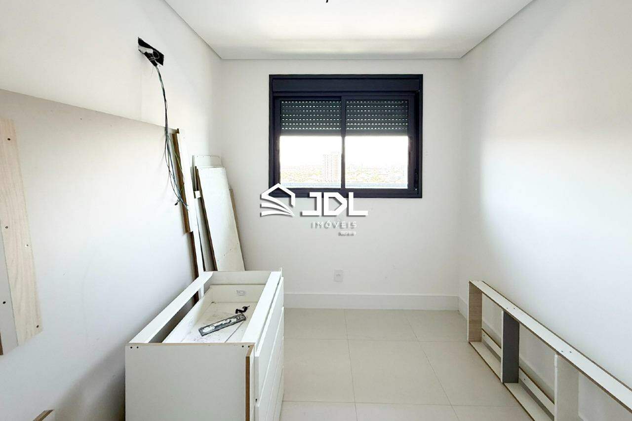 Apartamento à venda no bairro Praia de Armação do Itapocorói: 