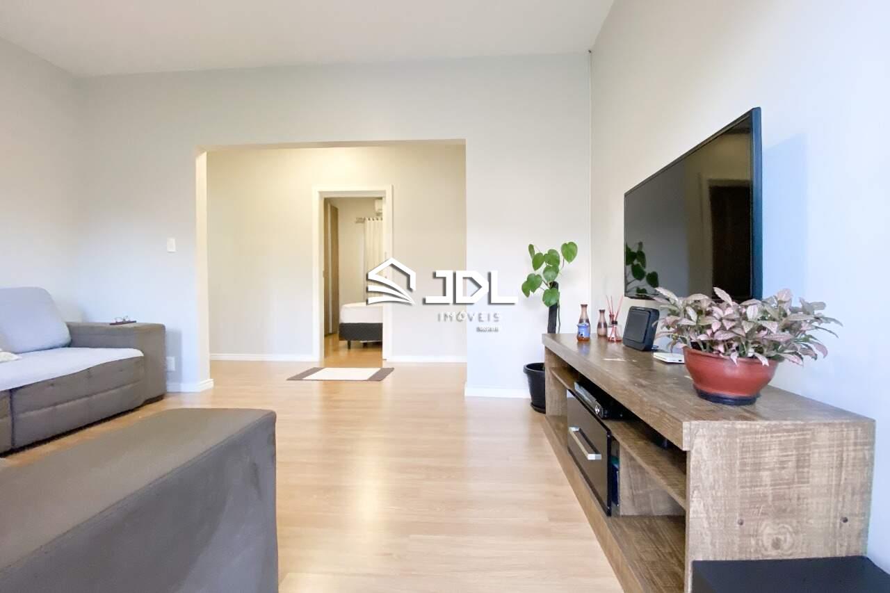 Casa à venda no bairro Velha Central: 