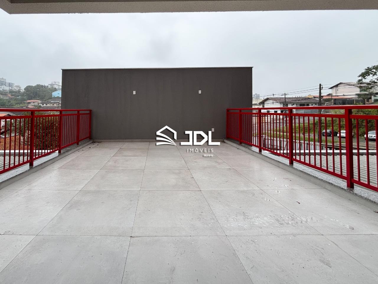 Apartamento à venda no bairro Velha: 