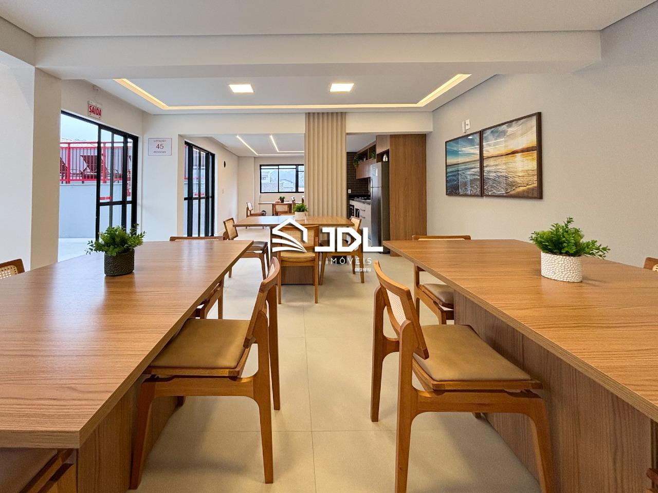 Apartamento à venda no bairro Velha: 