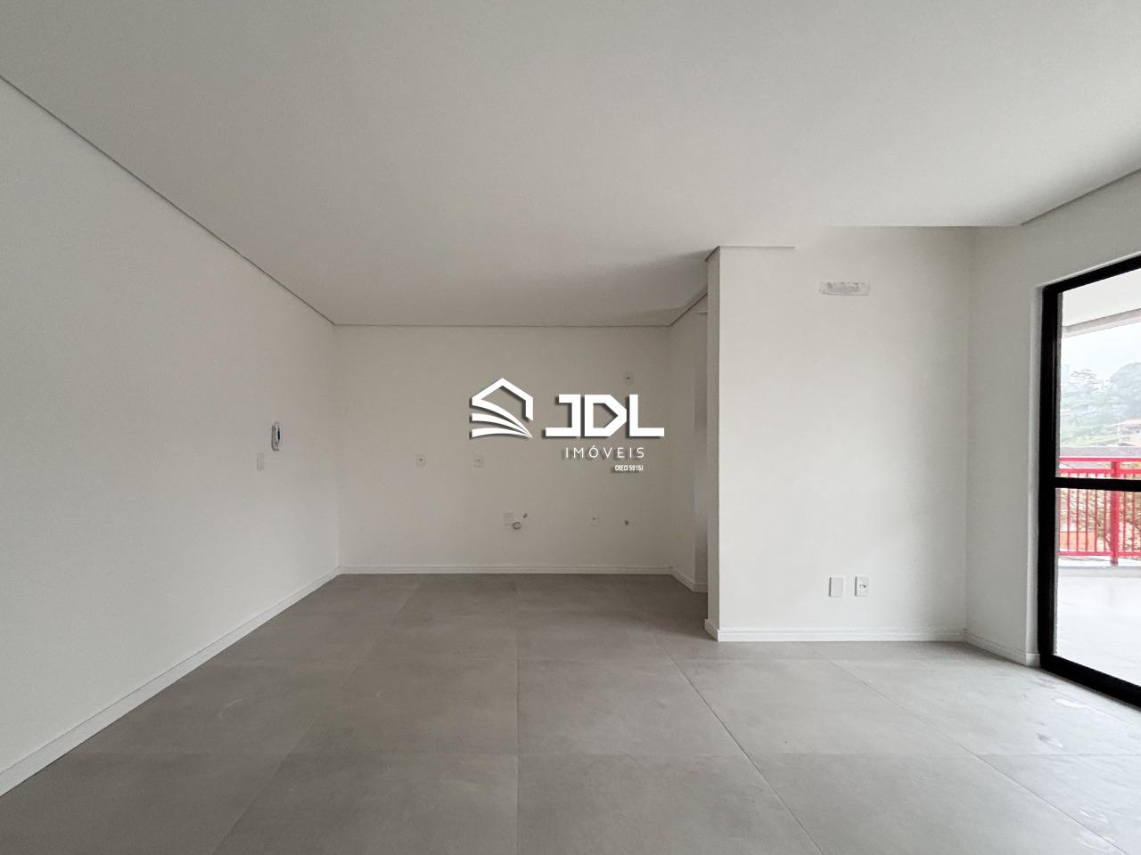 Apartamento à venda no bairro Velha: 