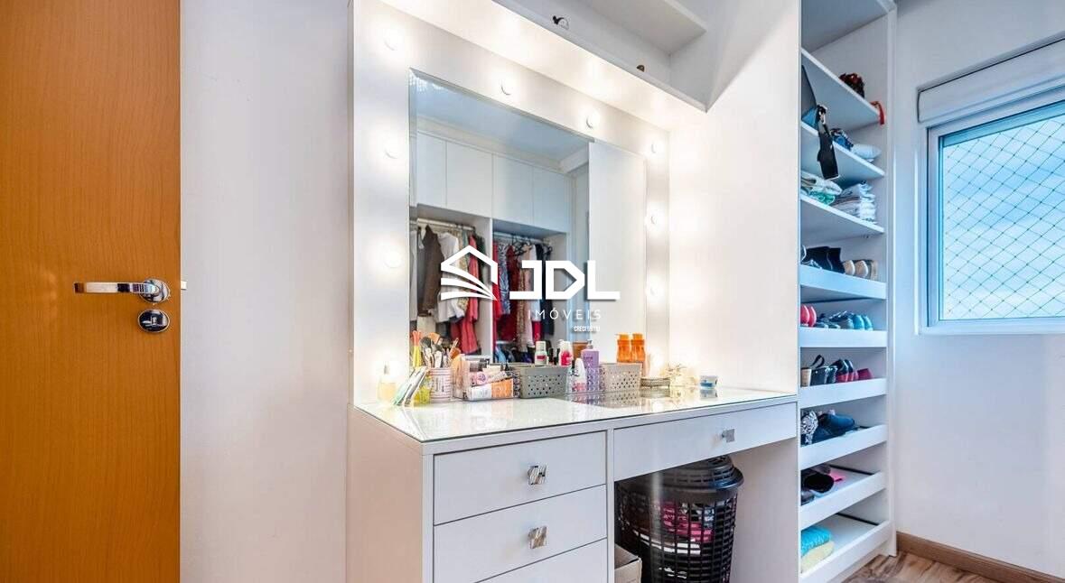 Apartamento à venda no bairro Velha: 