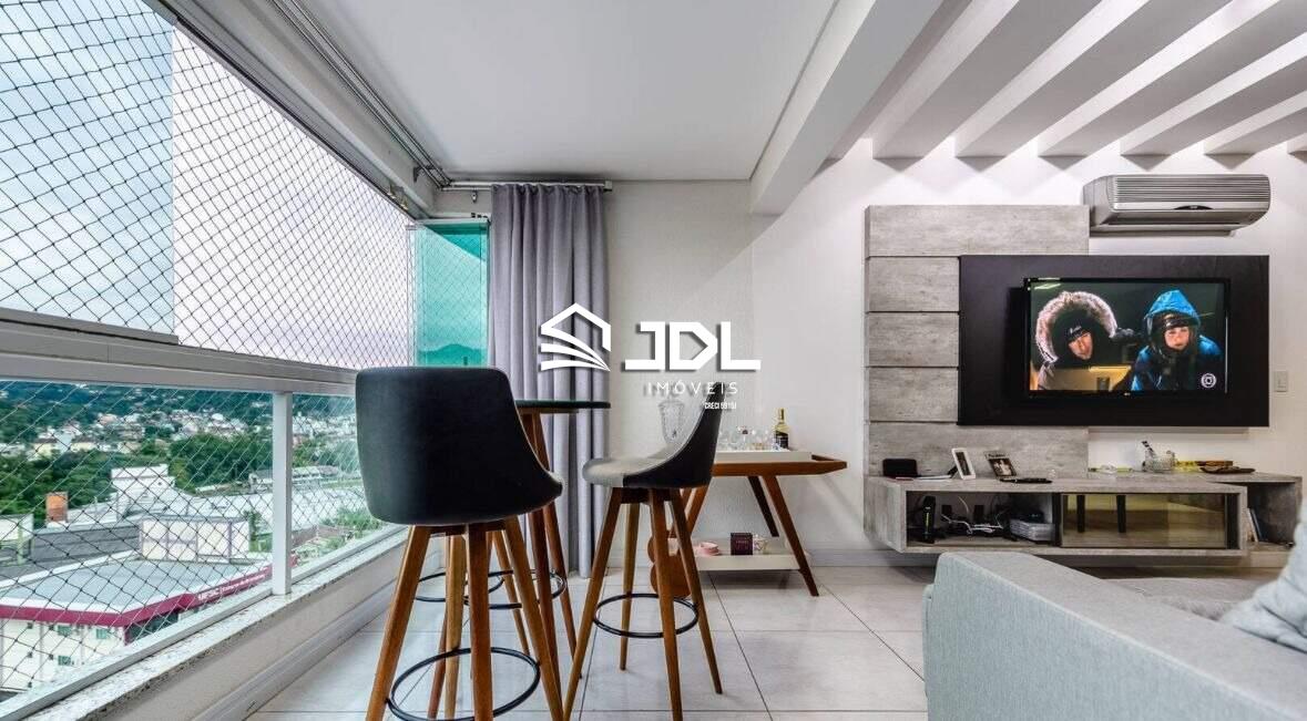 Apartamento à venda no bairro Velha: 