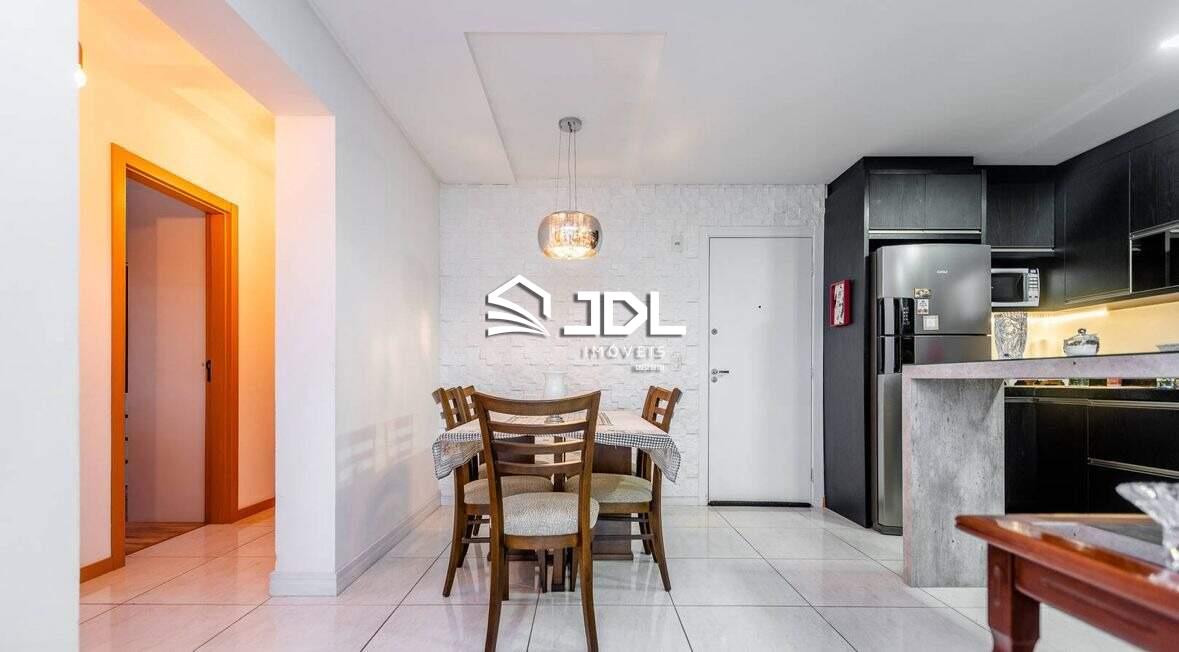 Apartamento à venda no bairro Velha: 