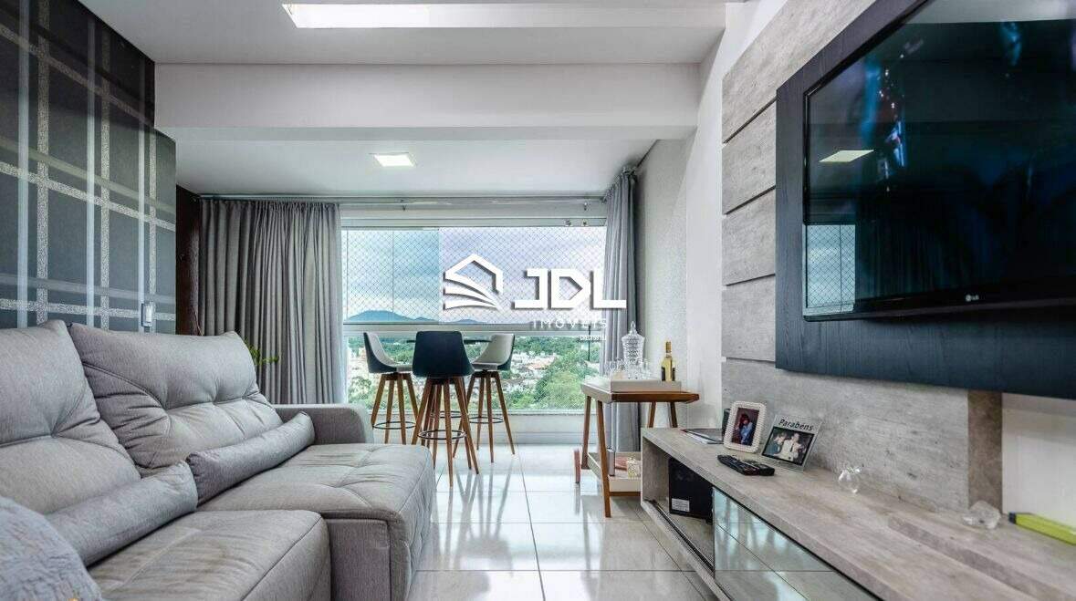 Apartamento à venda no bairro Velha: 