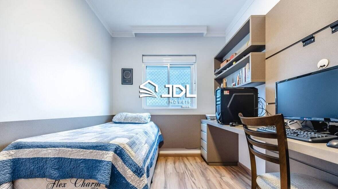 Apartamento à venda no bairro Velha: 