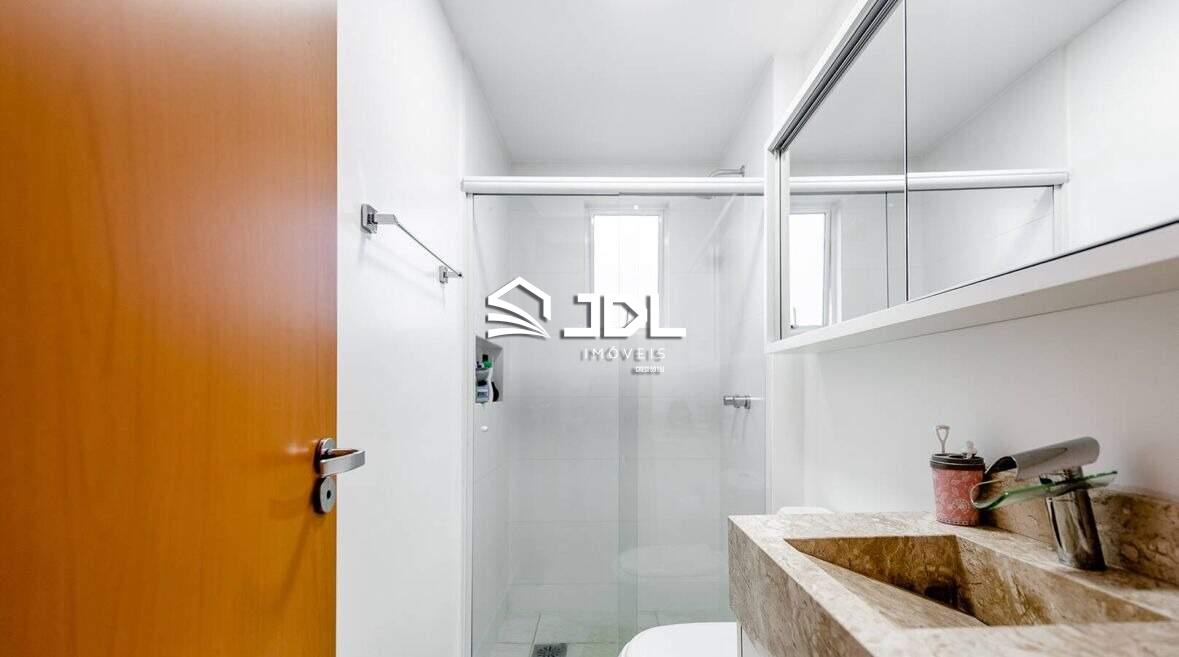 Apartamento à venda no bairro Velha: 