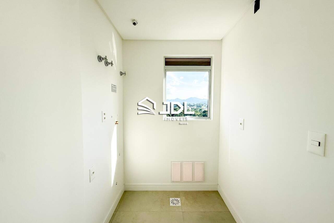 Apartamento à venda no bairro Velha: 