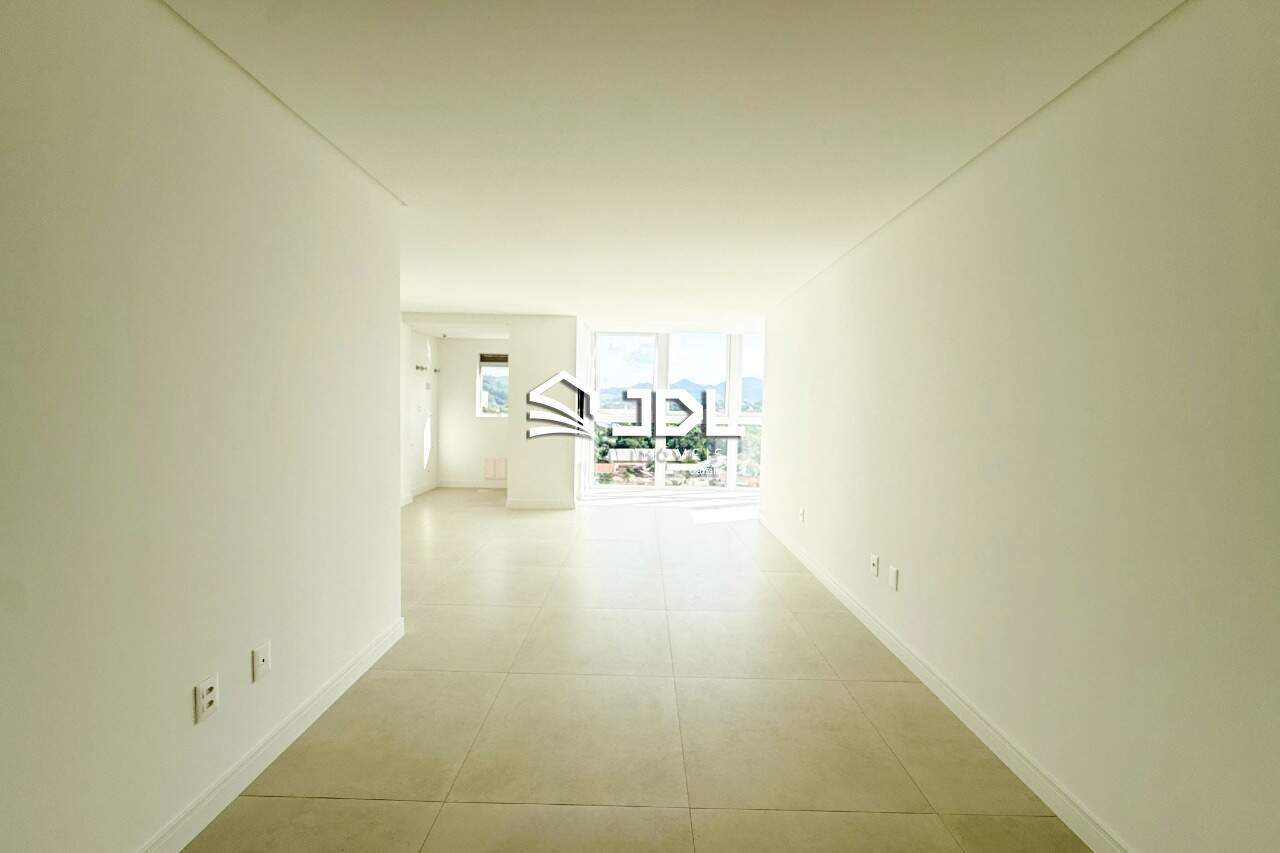 Apartamento à venda no bairro Velha: 