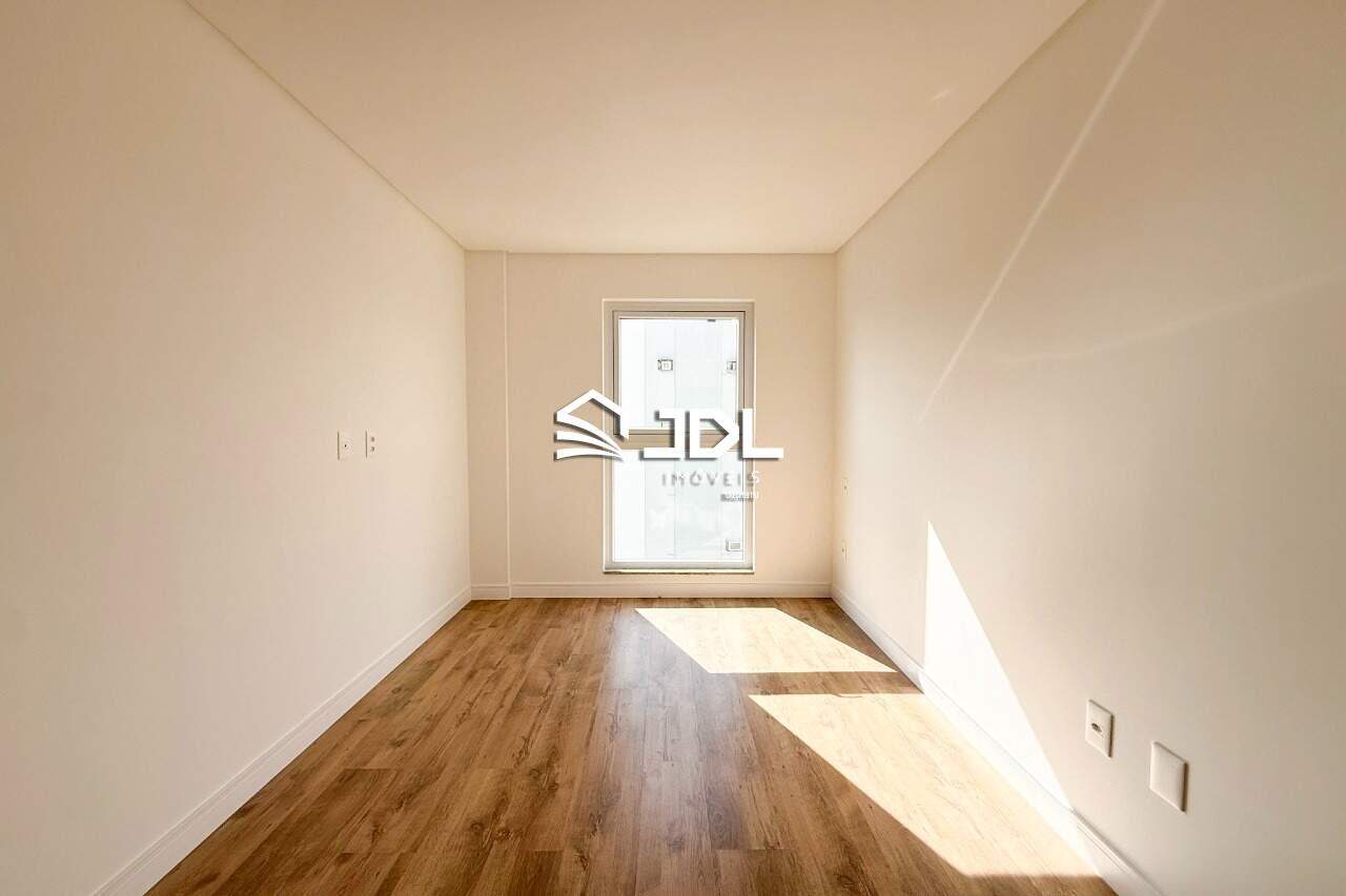 Apartamento à venda no bairro Velha: 