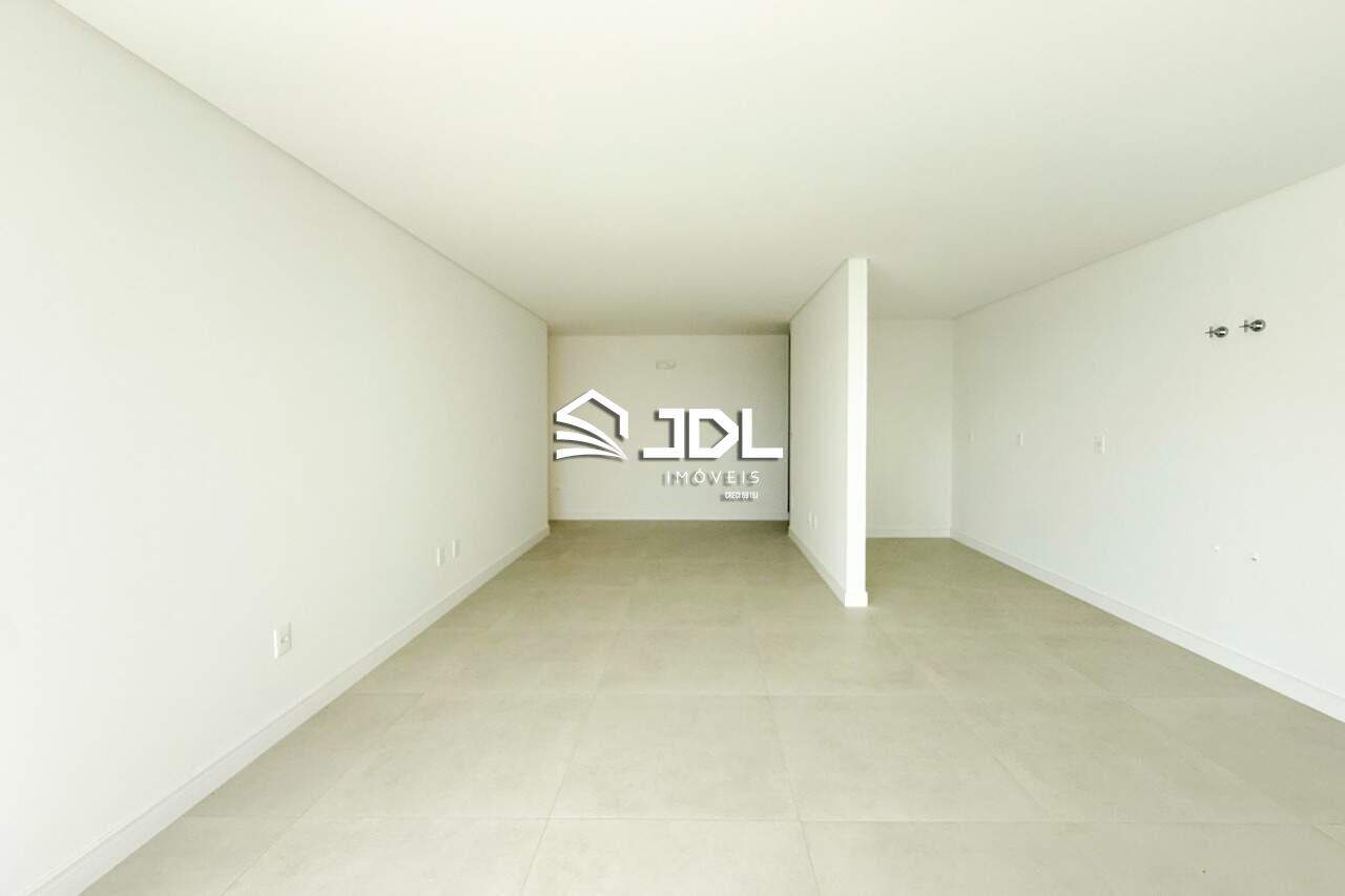 Apartamento à venda no bairro Velha: 