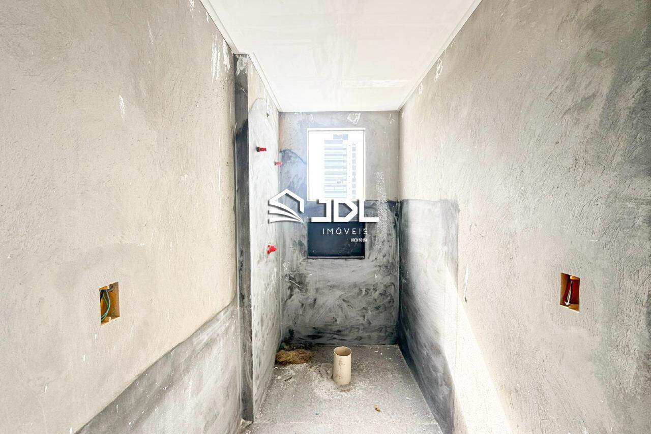 Apartamento à venda no bairro Centro: 