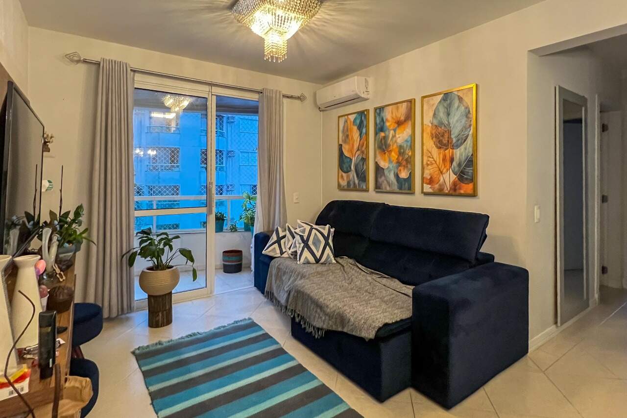 Apartamento à venda no bairro Victor Konder: