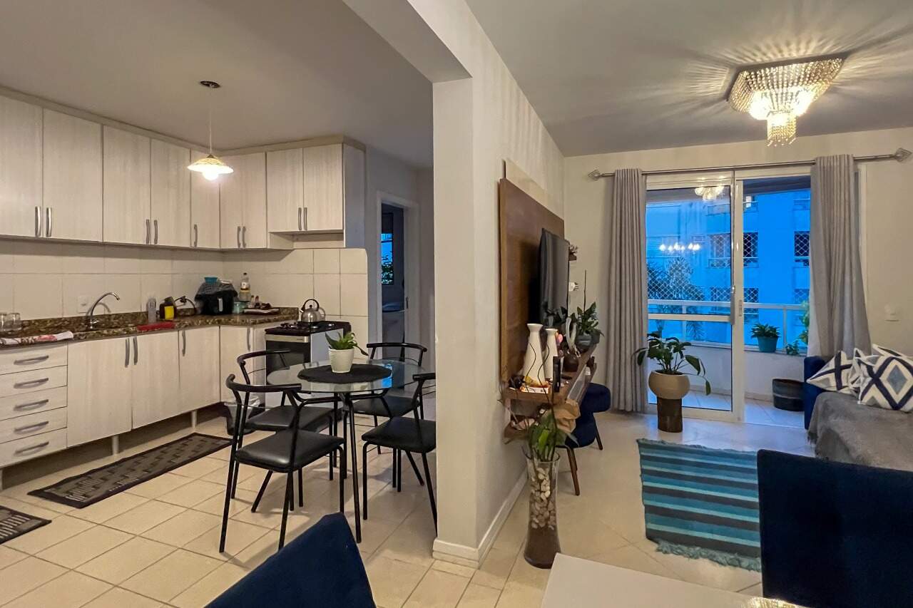 Apartamento à venda no bairro Victor Konder: 