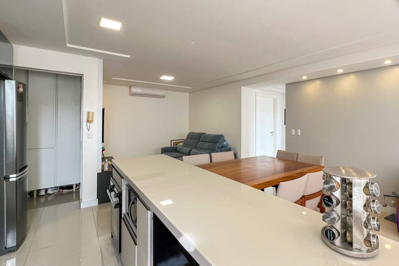 Apartamento à venda no bairro Vila Nova: 