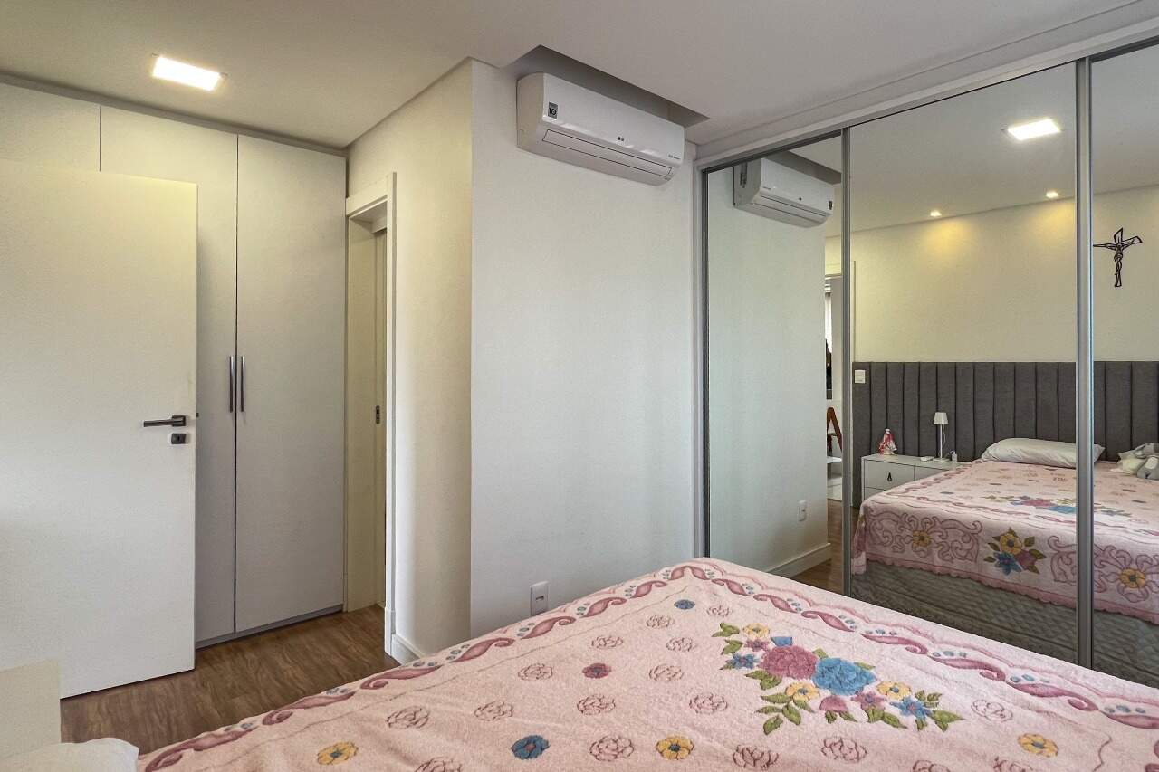 Apartamento à venda no bairro Vila Nova: 