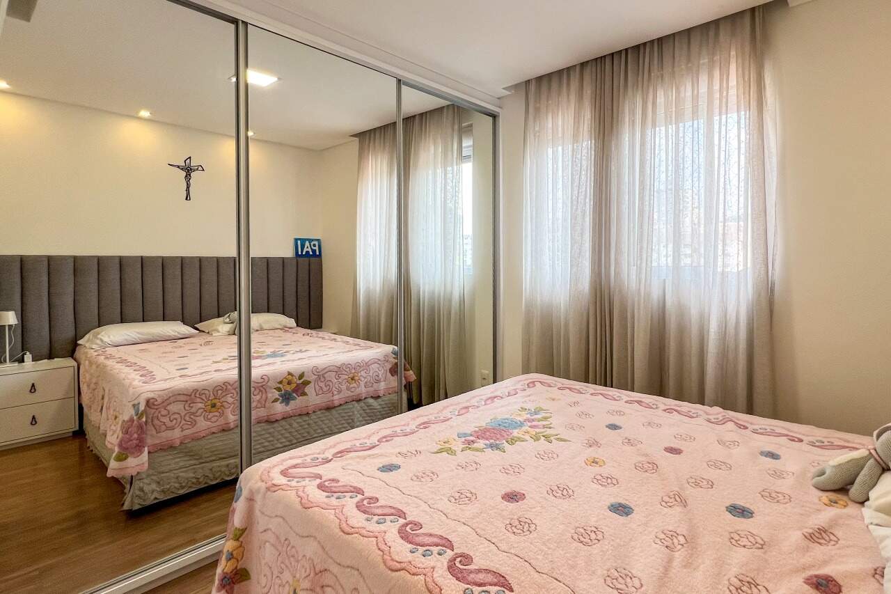 Apartamento à venda no bairro Vila Nova: 