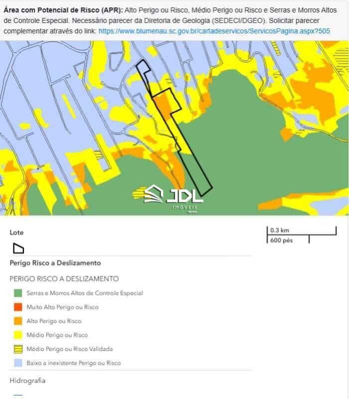 Terreno à venda no bairro Velha: 