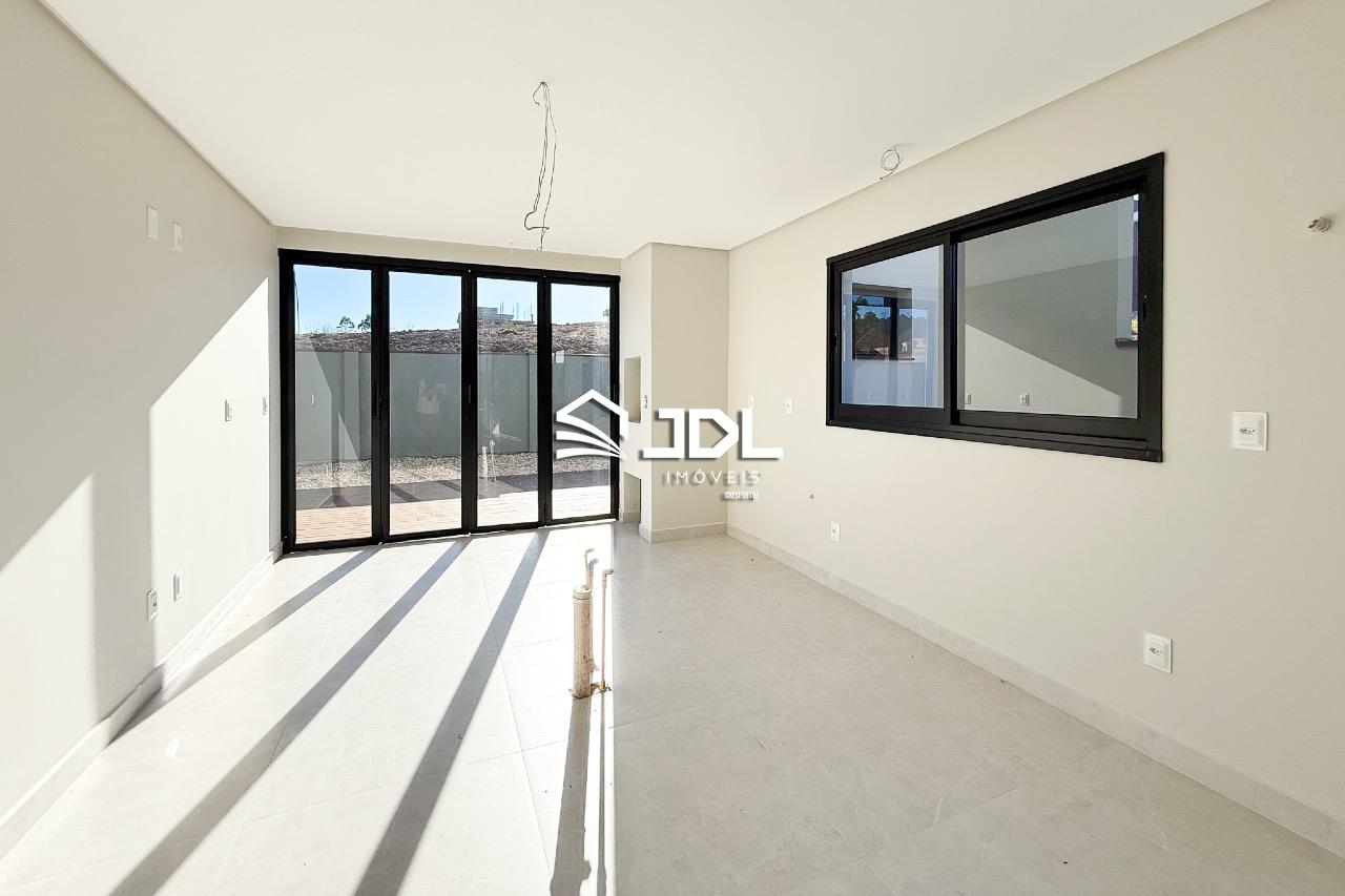 Casa à venda no bairro Ponta Aguda: 