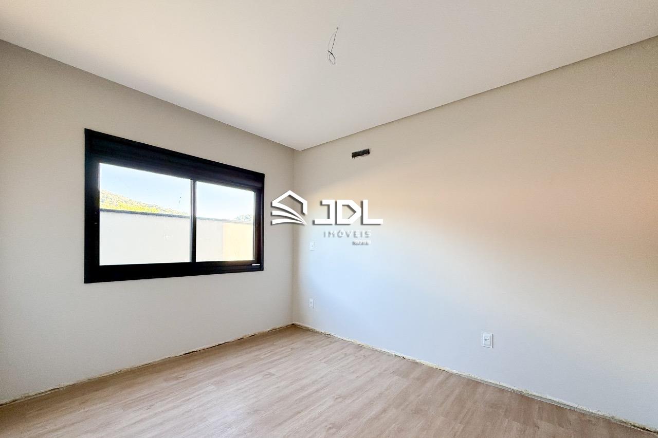 Casa à venda no bairro Ponta Aguda: 