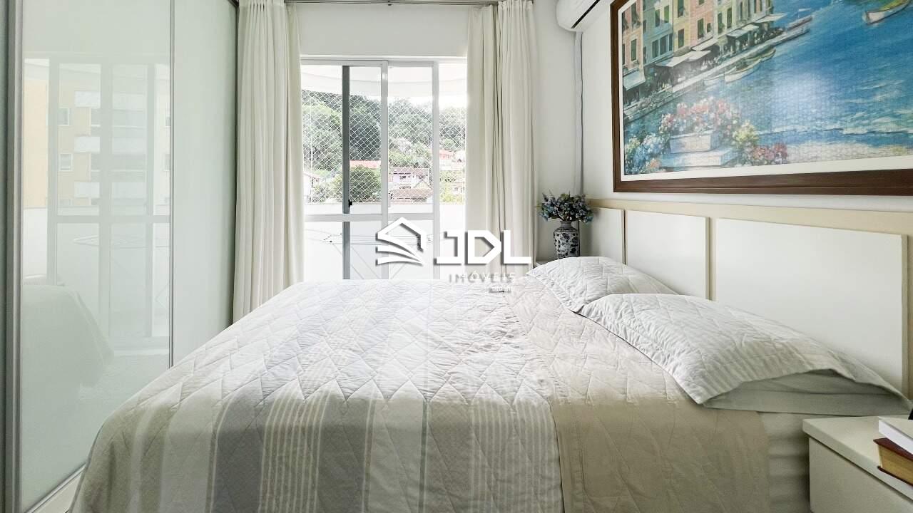 Apartamento à venda no bairro Vila Nova: 