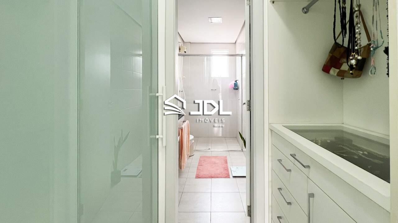 Apartamento à venda no bairro Vila Nova: 