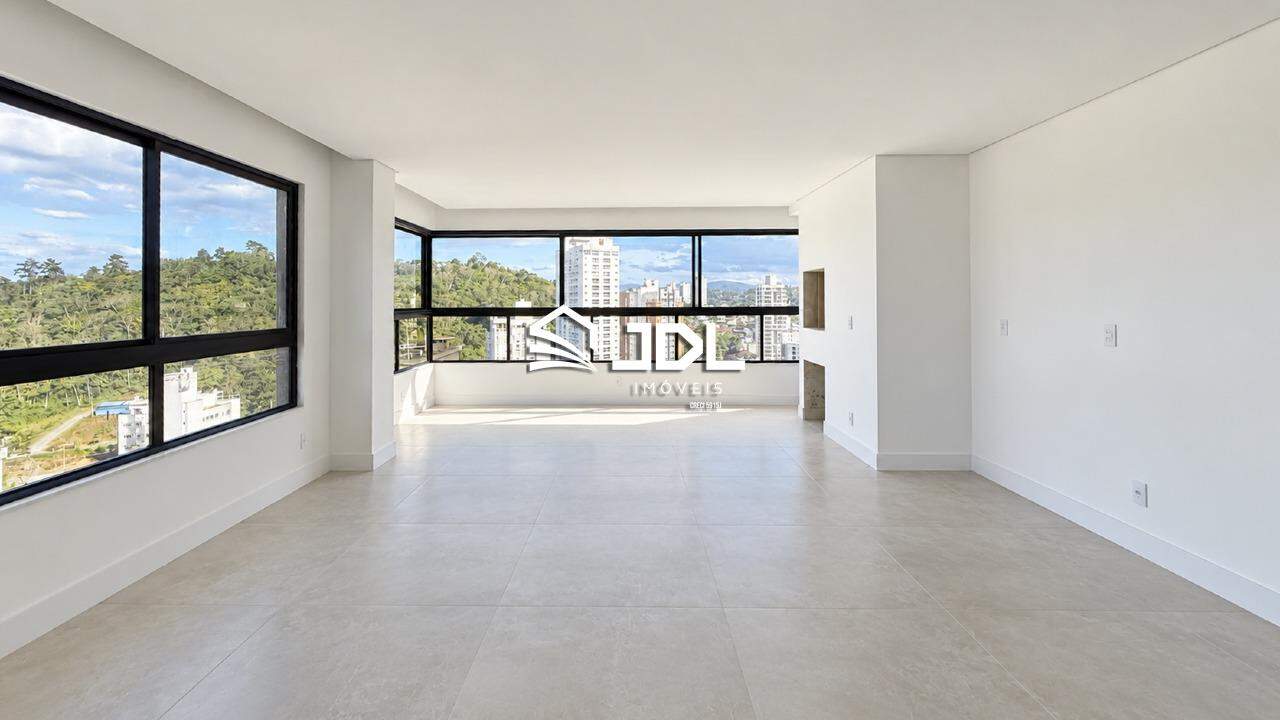 Apartamento à venda no bairro Itoupava Seca: 