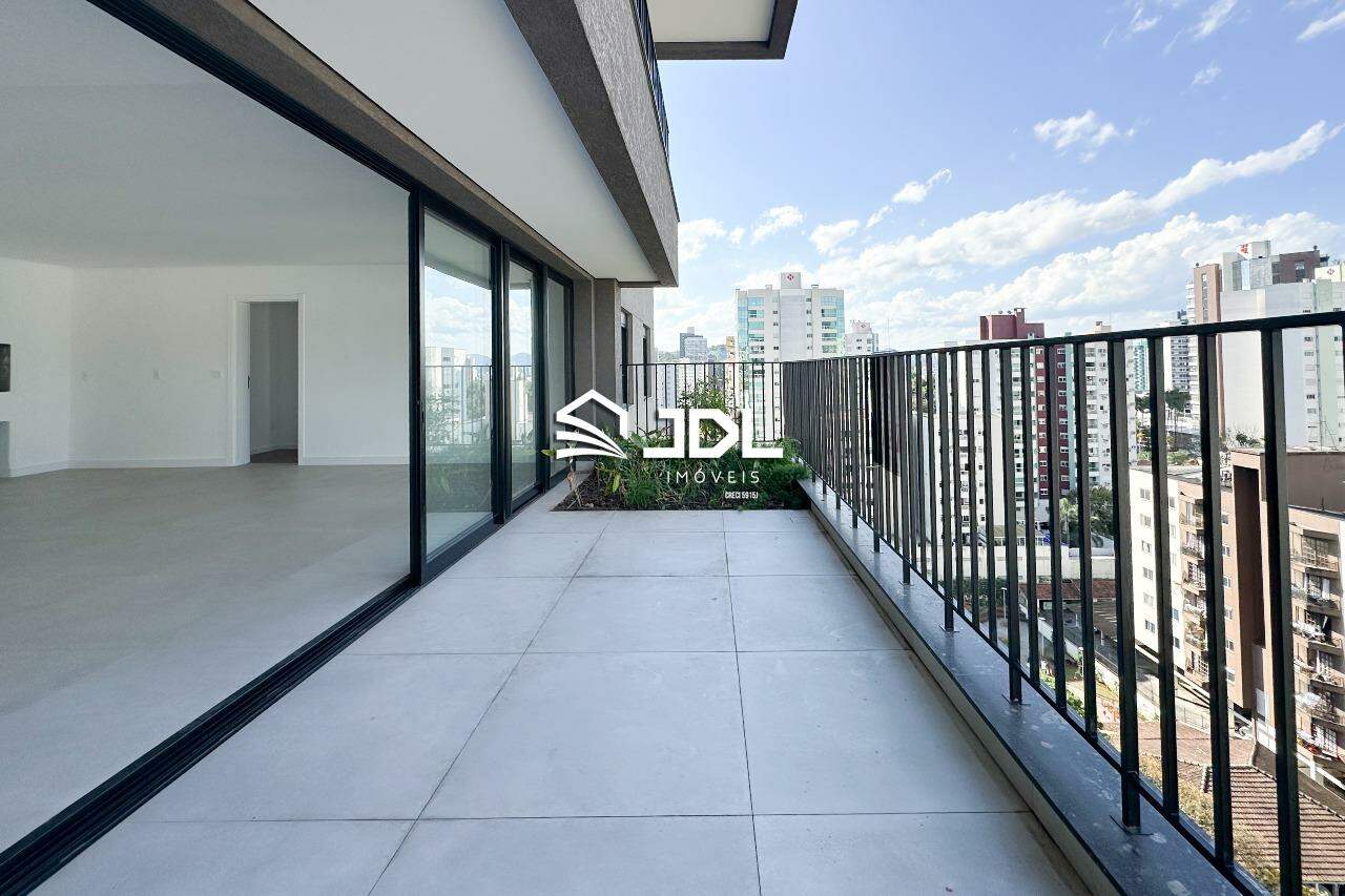 Apartamento à venda no bairro Victor Konder: 