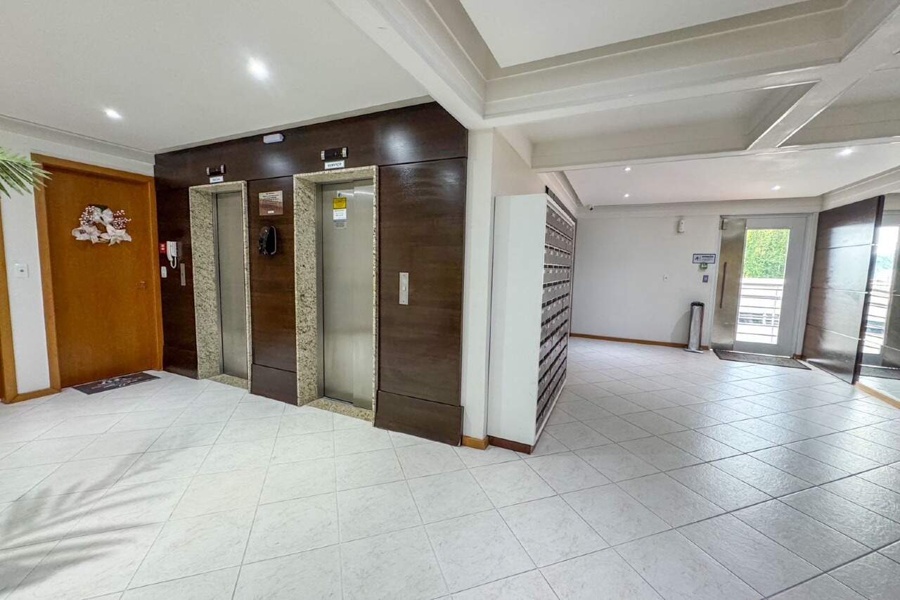 Apartamento à venda no bairro Escola Agrícola: 