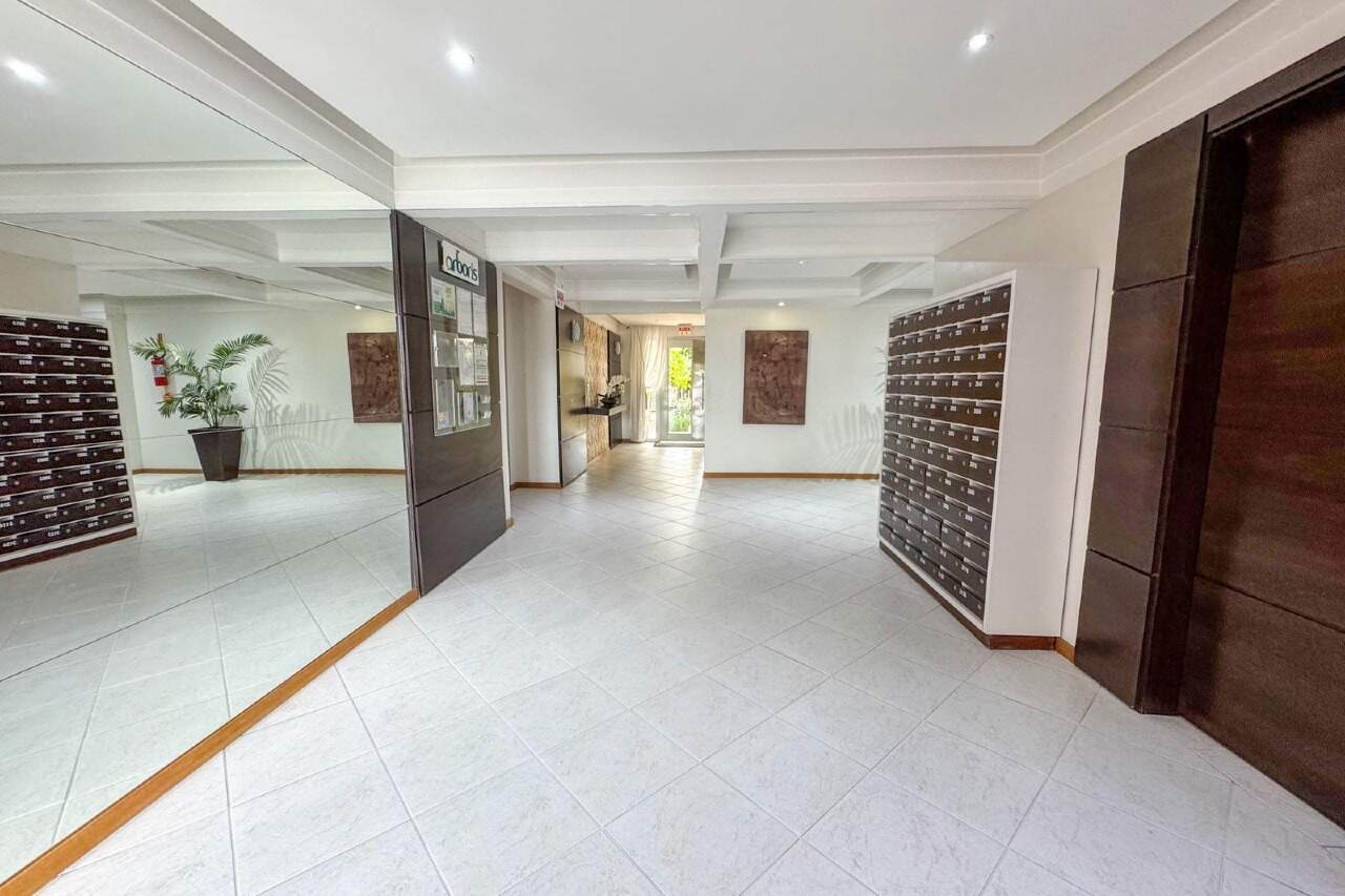 Apartamento à venda no bairro Escola Agrícola: 