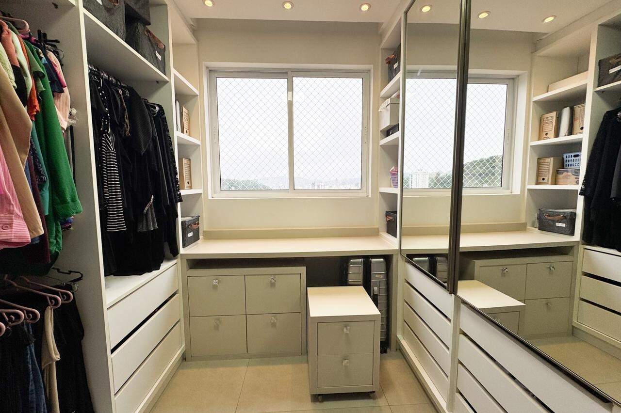Apartamento à venda no bairro Itoupava Seca: 