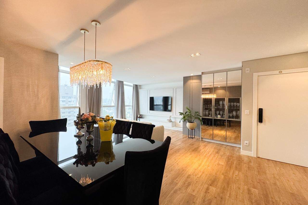 Apartamento à venda no bairro Vila Nova: 