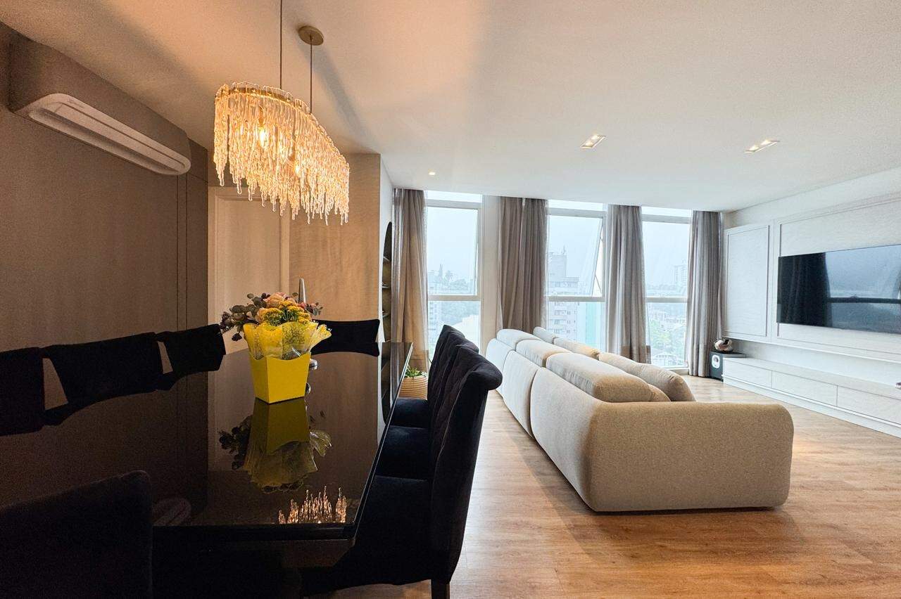 Apartamento à venda no bairro Vila Nova: 