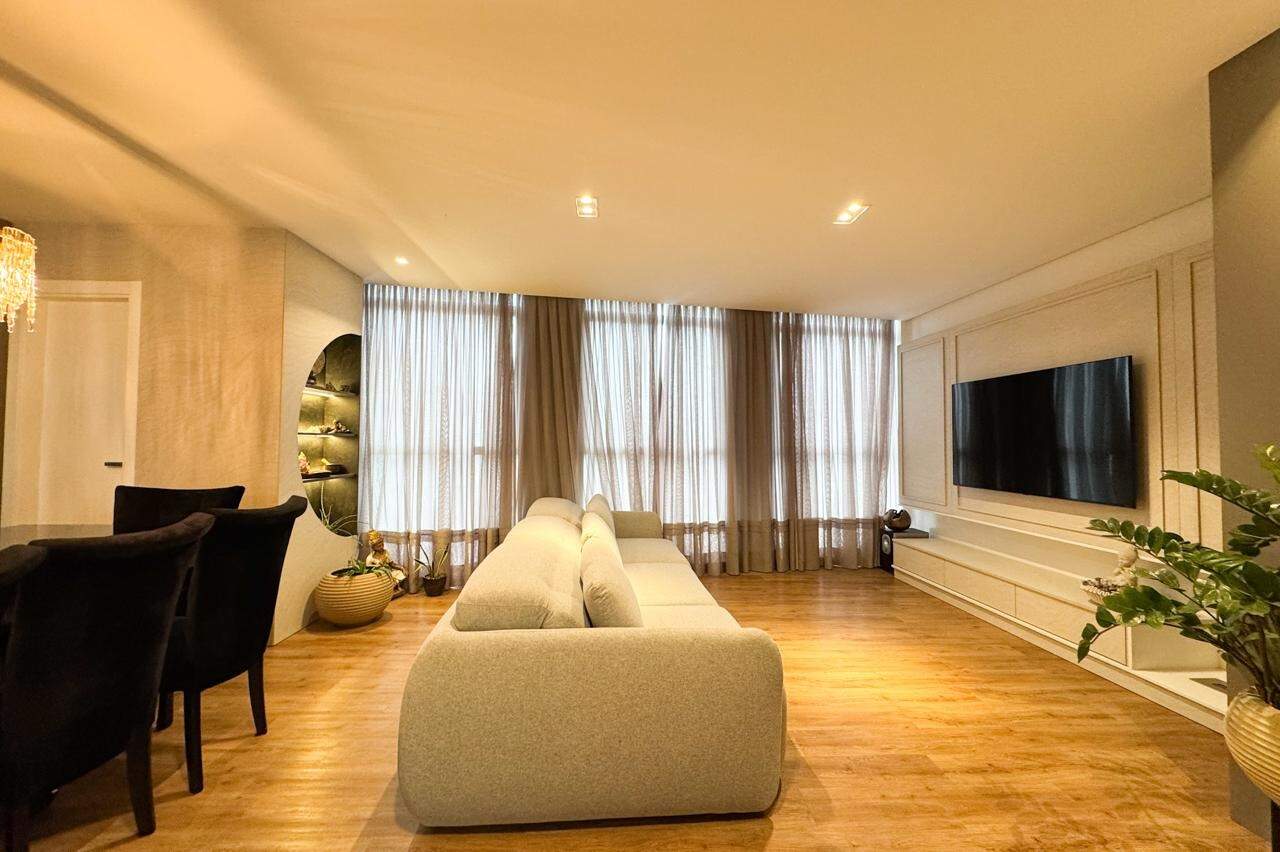 Apartamento à venda no bairro Vila Nova: 