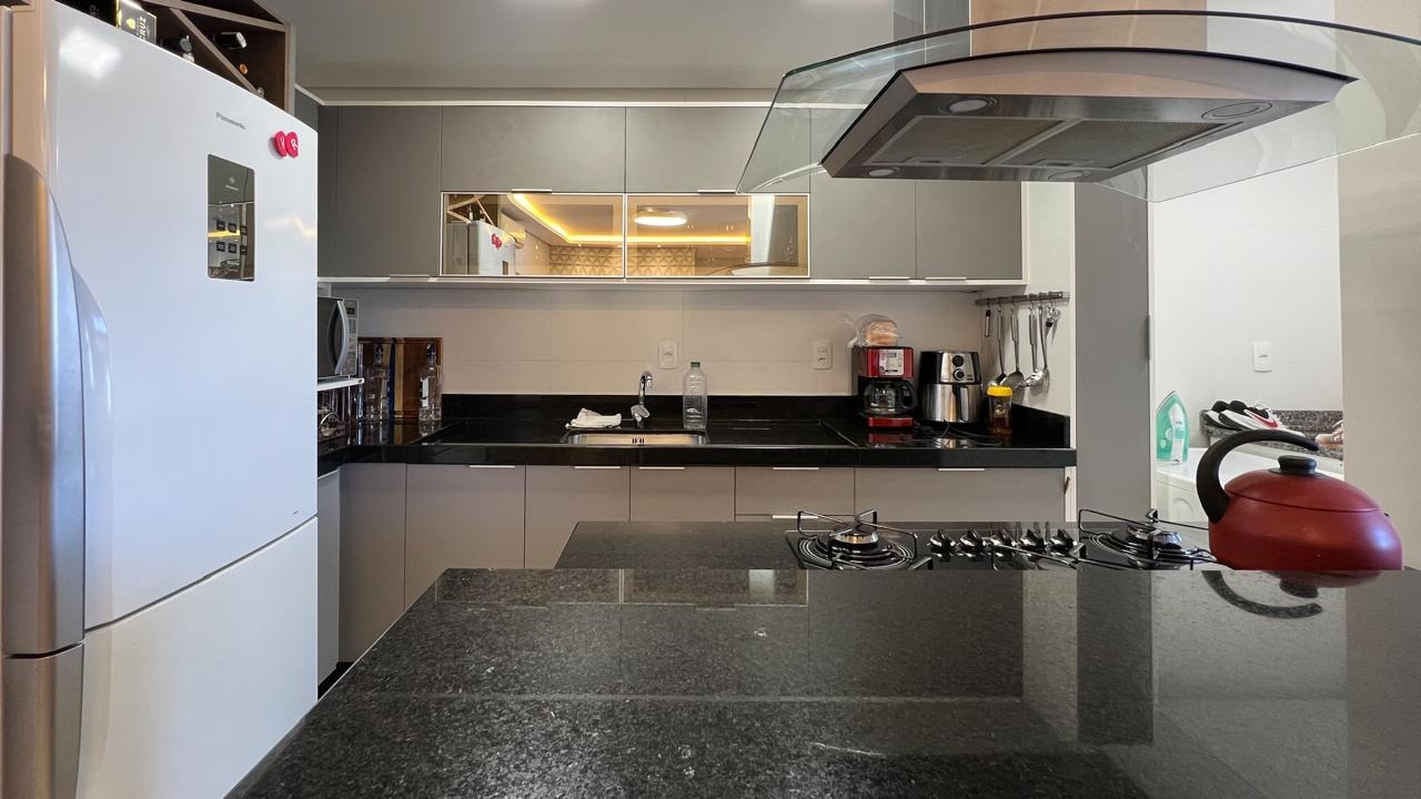 Apartamento à venda no bairro Água Verde: 