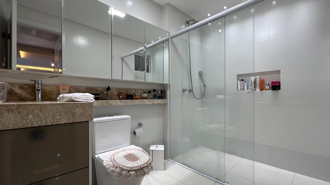 Apartamento à venda no bairro Água Verde: 