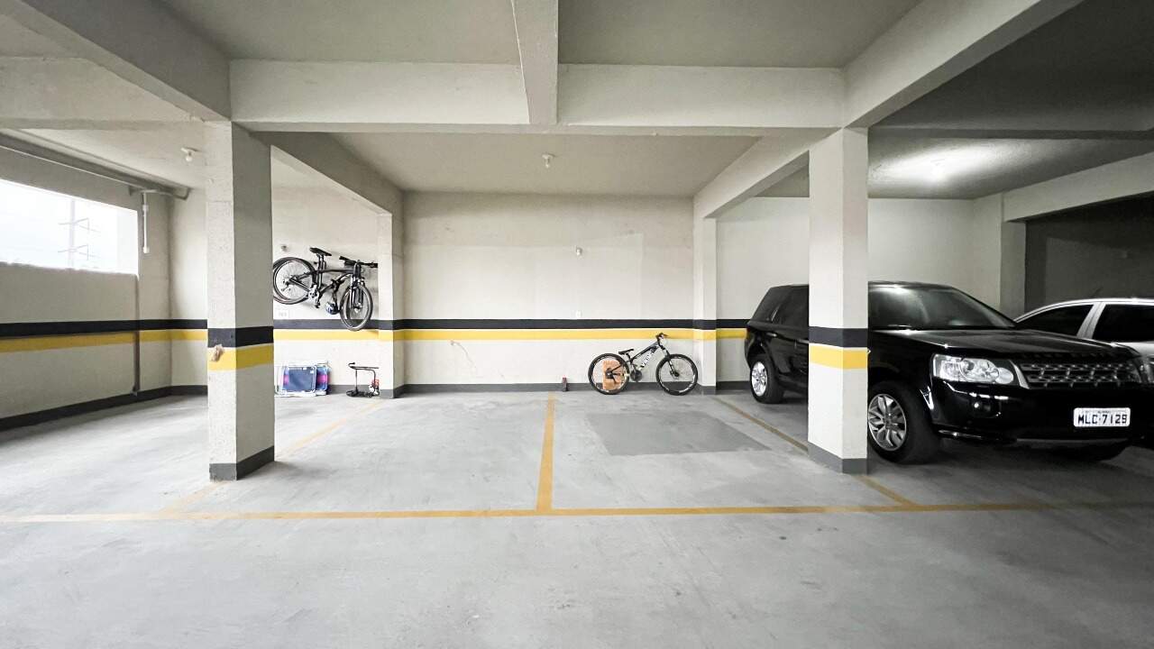 Apartamento à venda no bairro Velha: 