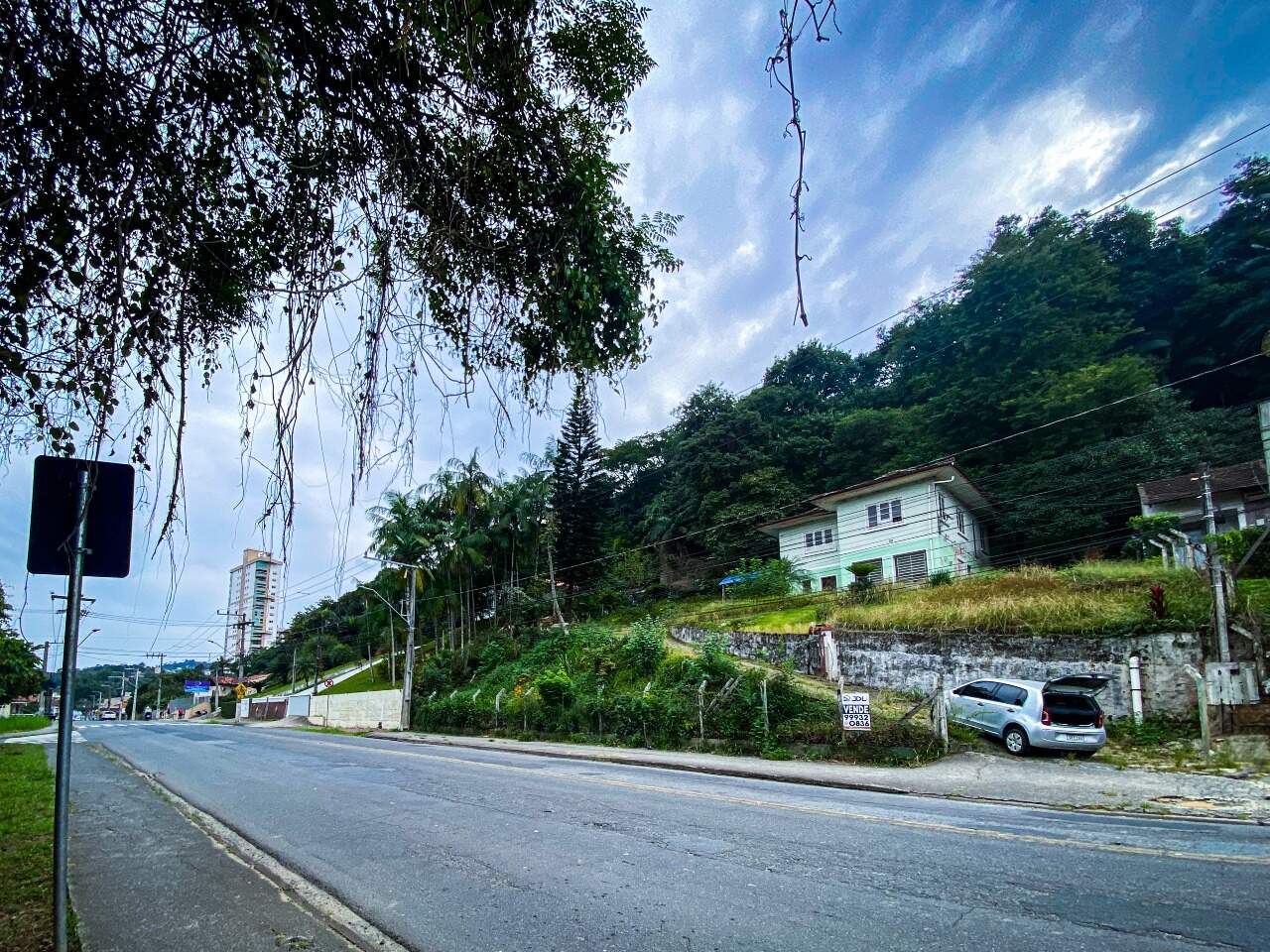 Terreno à venda no bairro Escola Agrícola: 