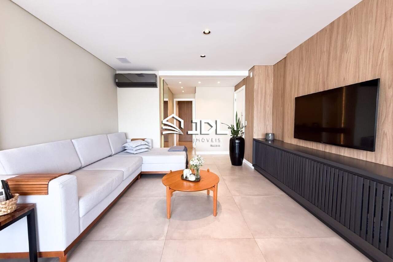 Apartamento à venda no bairro Vila Nova: 