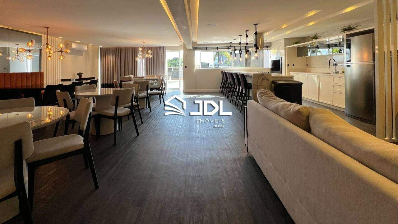 Apartamento à venda no bairro Água Verde: 