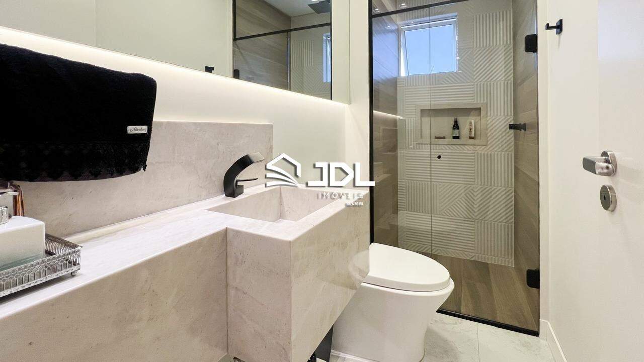 Apartamento à venda no bairro Água Verde: 