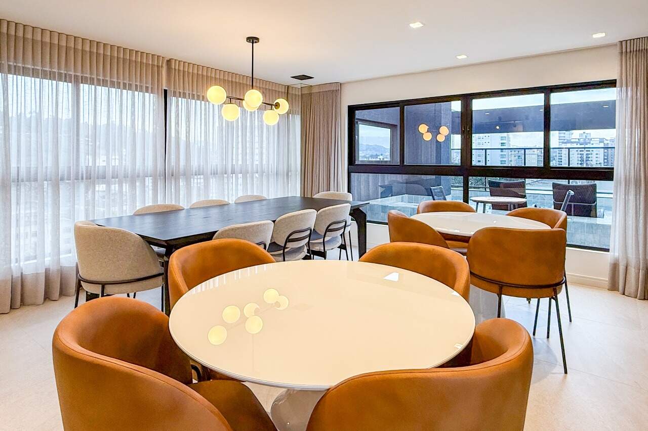 Apartamento à venda no bairro Centro: 