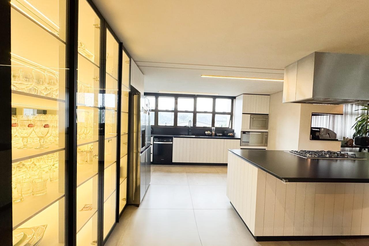 Apartamento à venda no bairro Ponta Aguda: 