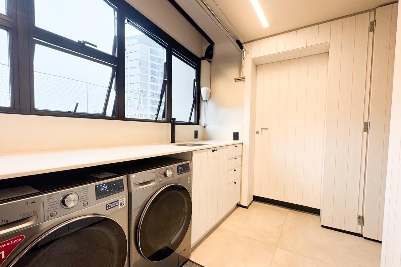 Apartamento à venda no bairro Ponta Aguda: 